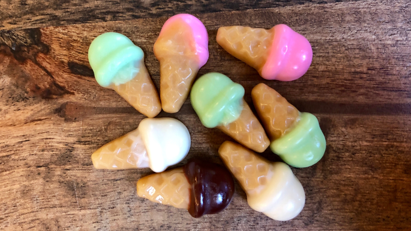 Illustration for article titled Cauliflower pretzels, blueberry meat sticks, and other finds from the 2018 Sweets & Snacks show